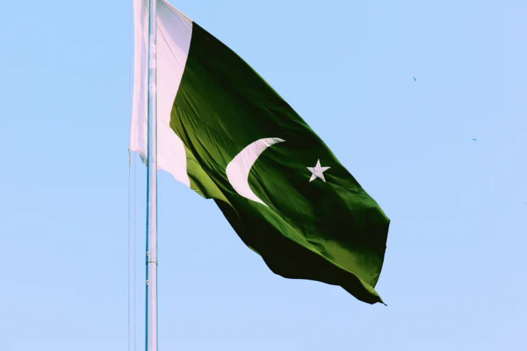 pakistan-flag-unsplash